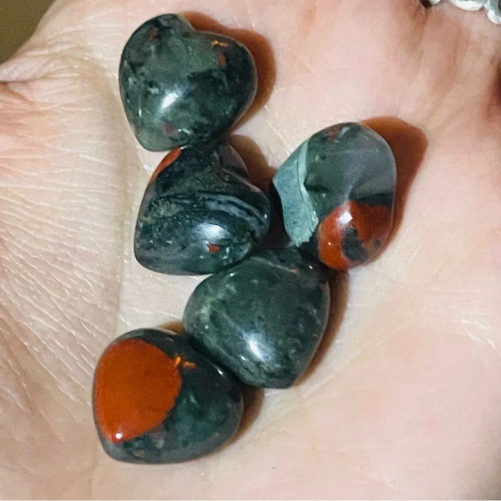 New Natural Rare Natural Bloodstone Crystal Red Green Small Heart Pocket Stone